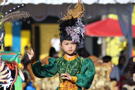 PENARI CILIK