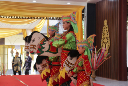 TARI GEPANG KHAS KALSEL
