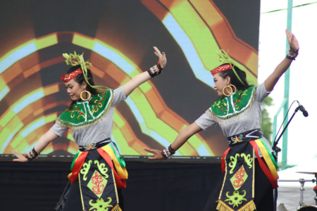 TARI KREASI KHAS TABALONG
