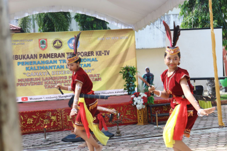 TARI KREASI BANJAR