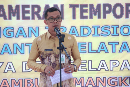 PERAN PENERANGAN DALAM KEHIDUPAN TRADISIONAL