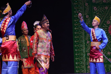 TEATER TRADISI MAMANDA