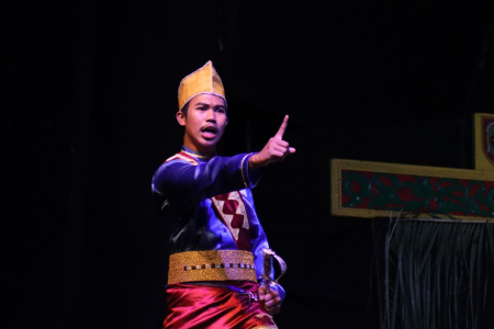 TEATER TRADISI MAMANDA