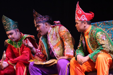 TEATER TRADISI MAMANDA