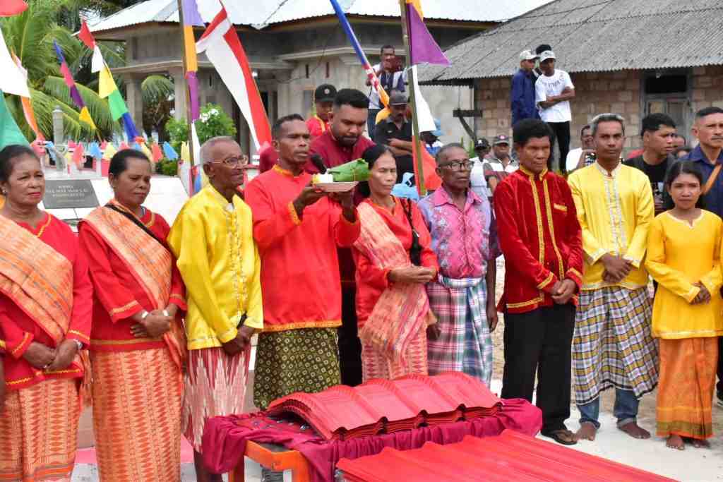 RITUAL ADAT RININ