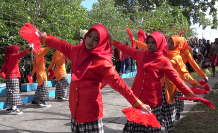 TARI KIPAS