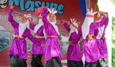 TARI BORERO TIDORE
