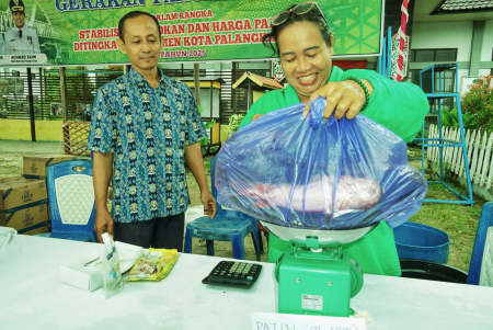 TIMBANG IKAN PATIN