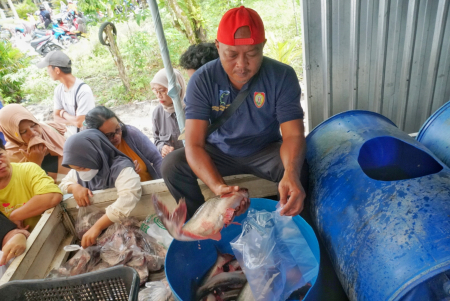 BUNGKUS IKAN PATIN