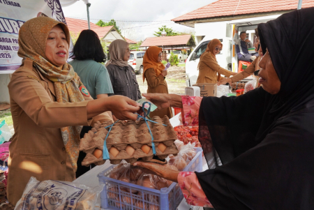 SERAHKAN TELUR AYAM RAS