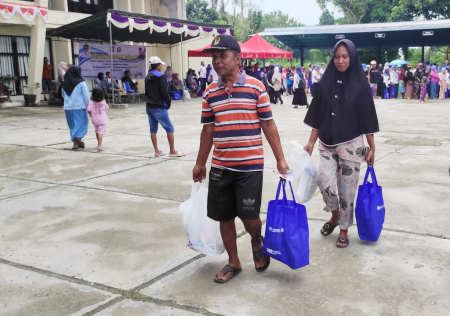  BELANJA DI PASAR MURAH