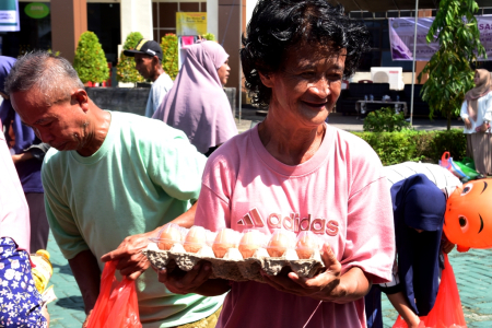 BELANJA TELUR DI PASAR MURAH