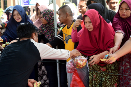 BELI CABAI DAN BAWANG