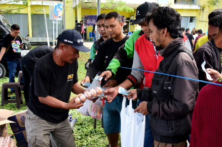 BELI TELUR DI PASAR MURAH