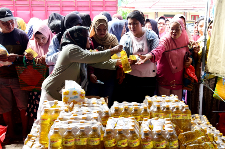 HARGA MINYAK GORENG STABIL