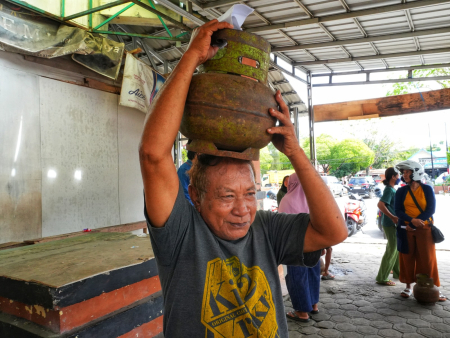BAWA TABUNG ELPIJI 3 KG