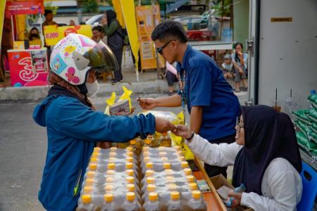 BELI MINYAK GORENG
