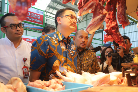 WAMENDAG PANTAU HARGA DAGING