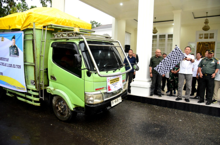 LEPAS DISTRIBUSI BANTUAN BERAS