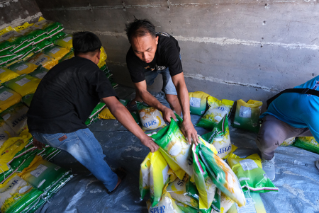 OPERASI PASAR BERAS DI TEMANGGUNG