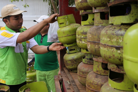 OPERASI PASAR ELPIJI 3 KG DI PALANGKA RAYA 