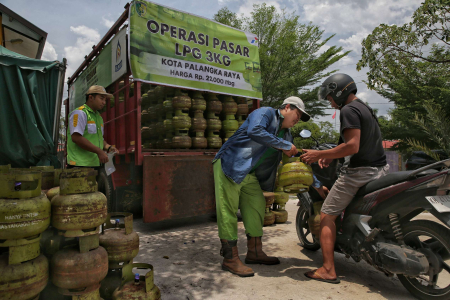 OPERASI PASAR GAS ELPIJI DI PALANGKA RAYA 