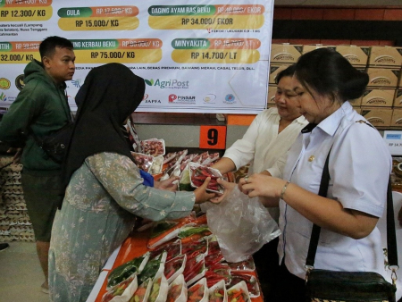 OPERASI PASAR SEMBAKO MURAH  