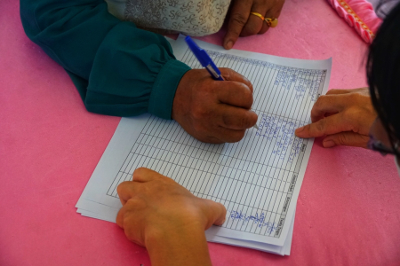 MENGISI LOGBOOK PEMBELIAN SEMBAKO MURAH