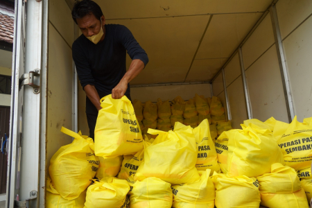 MENYUSUN PAKET SEMBAKO MURAH