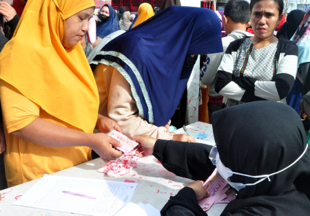 SERAHKAN KUPON BELANJA