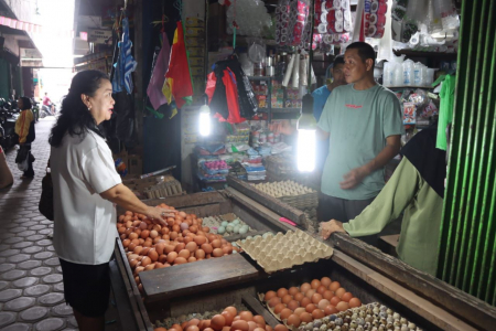 PANTAU HARGA TELUR AYAM RAS 