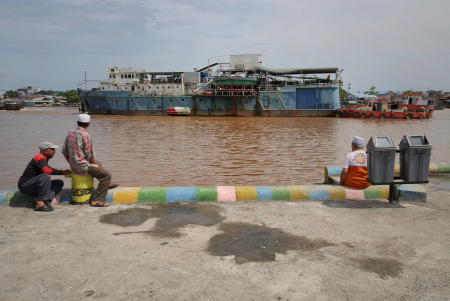 ANGKUTAN SUNGAI KAHAYAN 