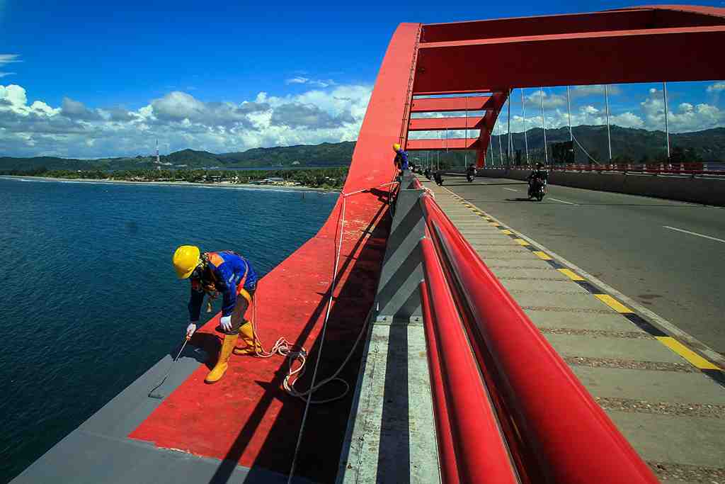 PERAWATAN JEMBATAN MERAH YOUTEFA JAYAPURA