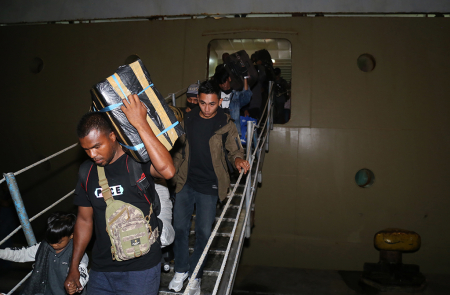 ARUS BALIK DI PELABUHAN AHMAD YANI TERNATE