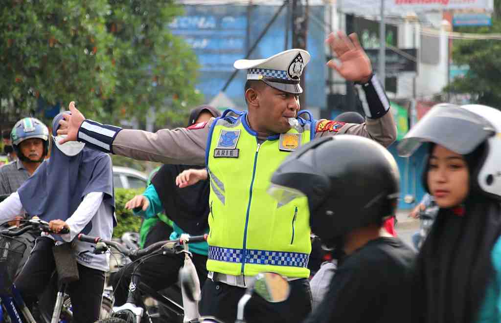 ATUR LALU LINTAS di BLORA