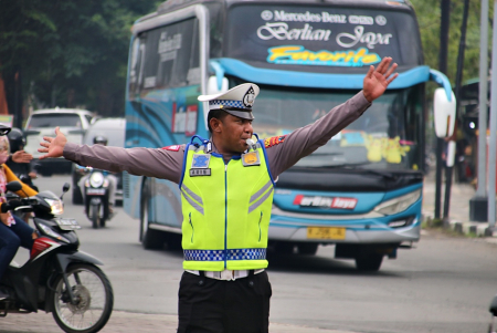 ATUR LALU LINTAS di BLORA