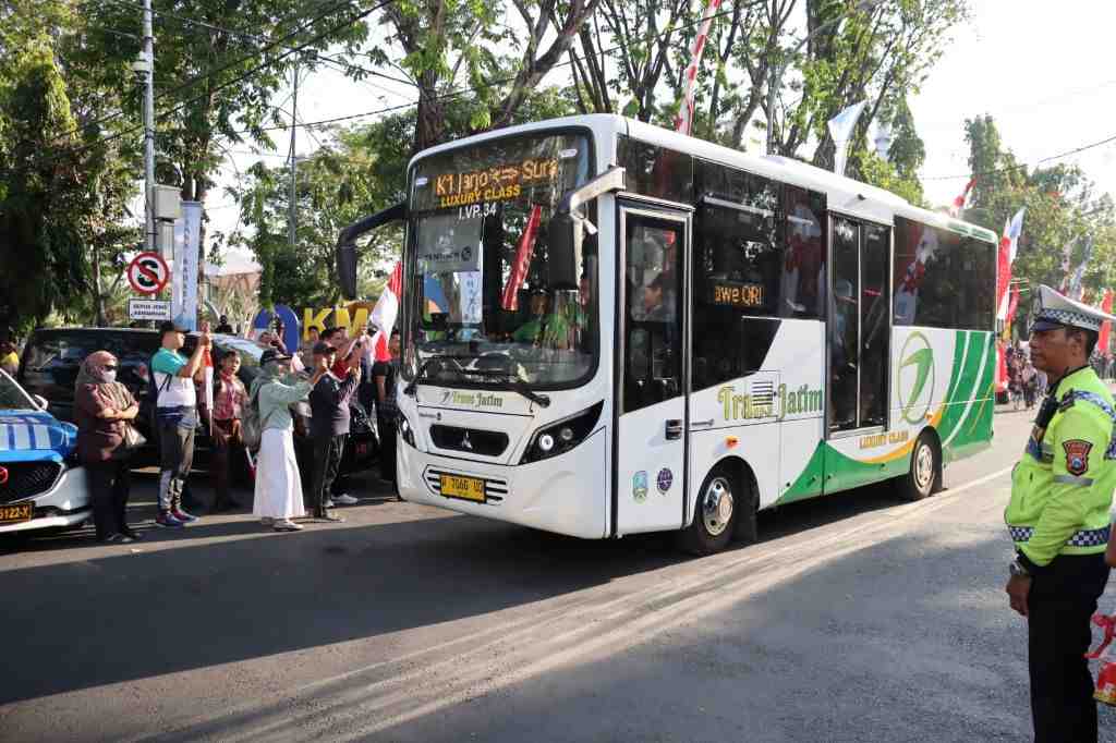 PERESMIAN BUS TRANS JATIM