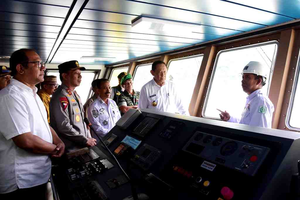 ANGKUT HASIL BUMI