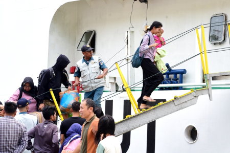 KAPAL TOL LAUT SABUT NUSANTARA