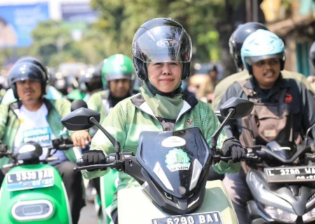 GEBYAR KONVOI MOTOR LISTRIK