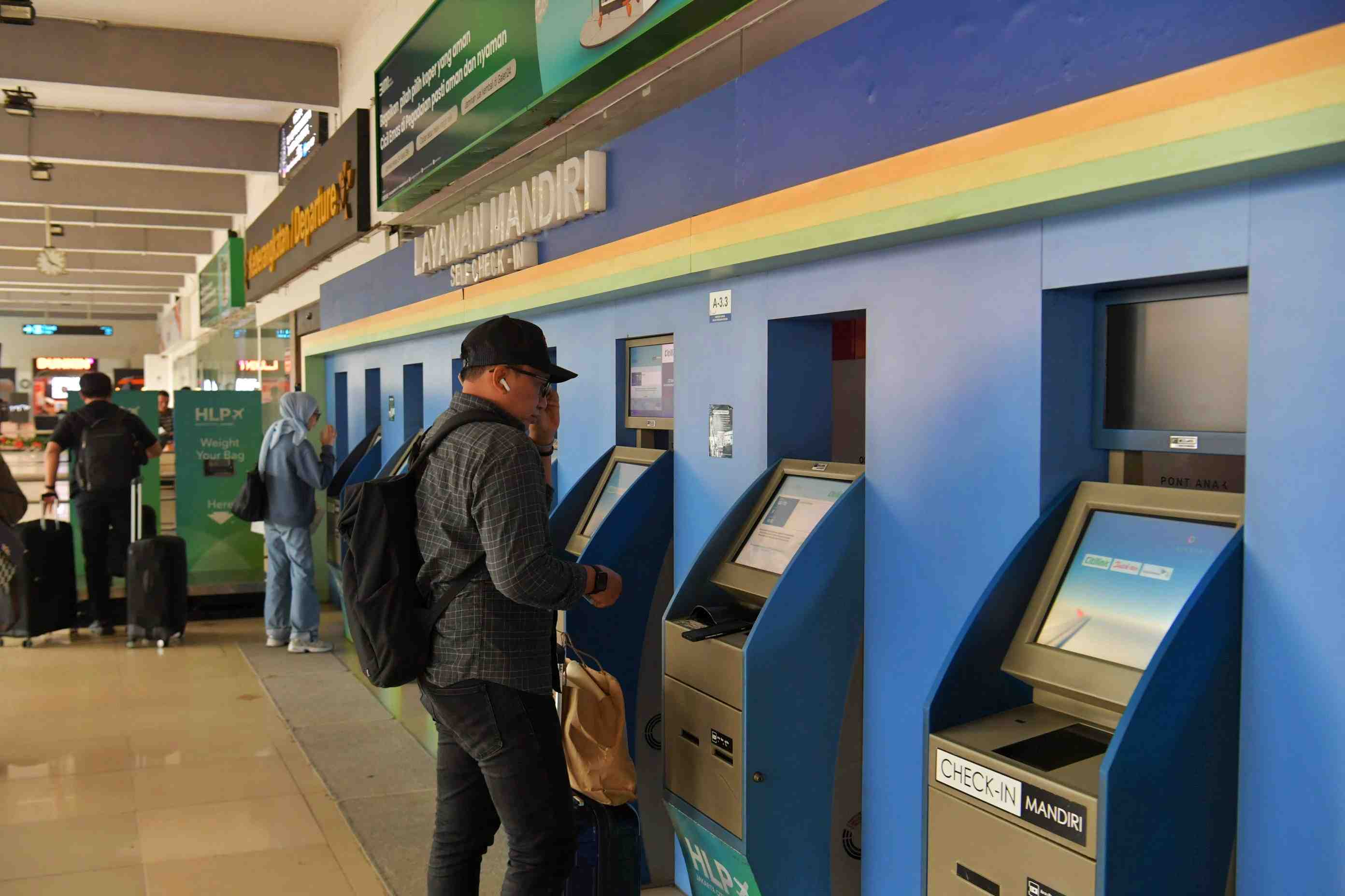 PENINGKATAN PENUMPANG BANDARA HALIM PERDANAKUSUMA 