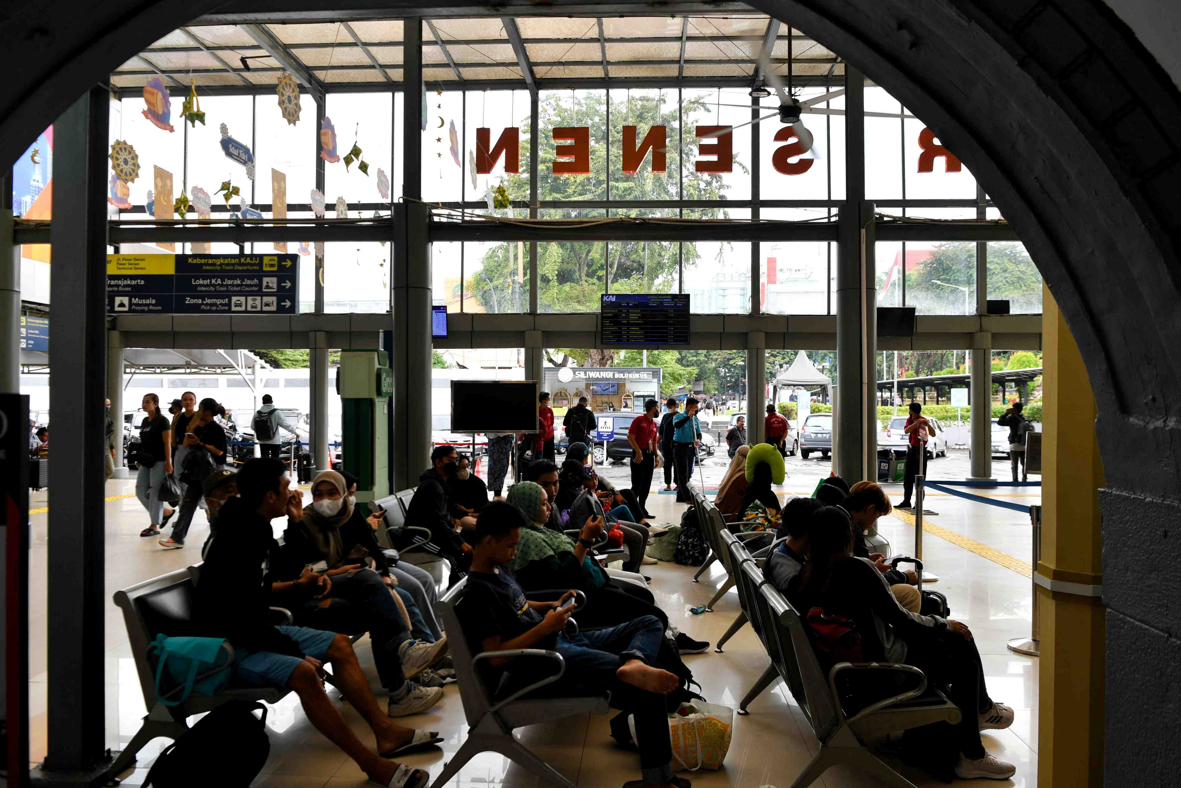  STASIUN PASAR SENEN MASIH NORMAL