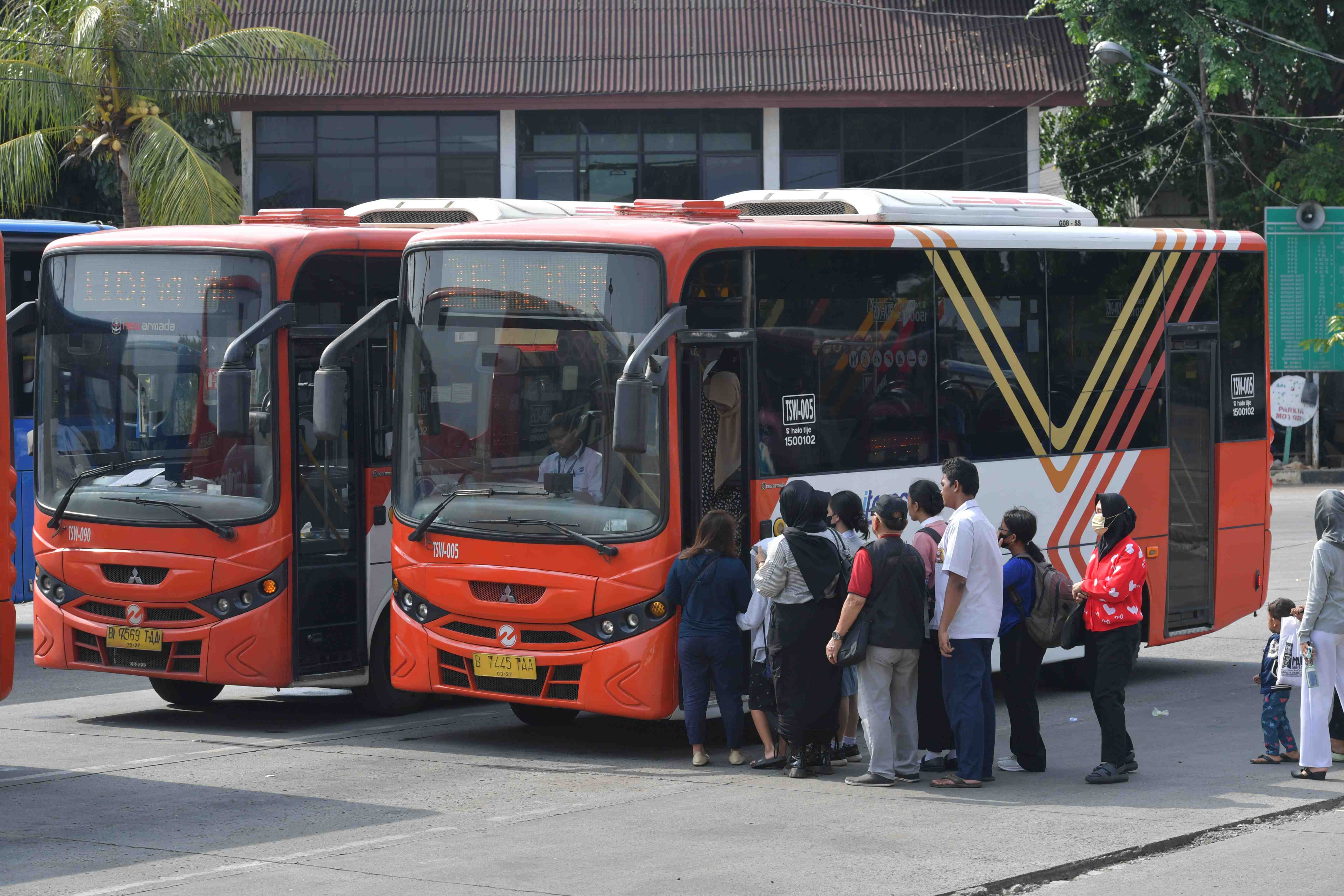 TARGET PENUMPANG TRANSJAKARTA TAHUN 2024