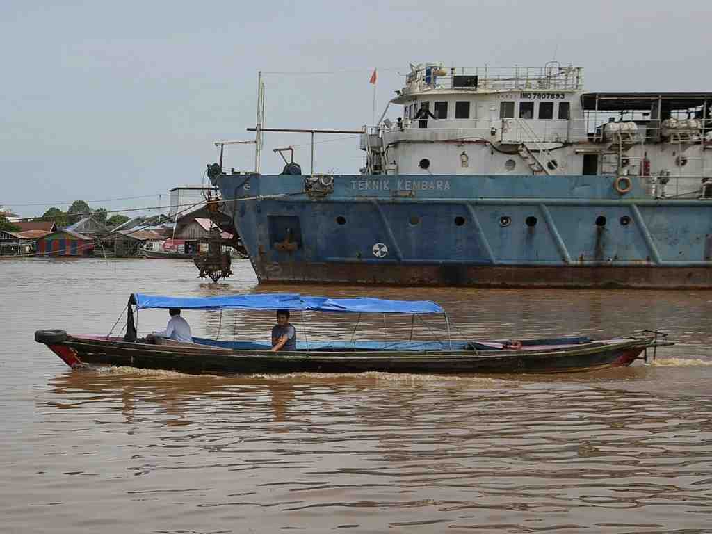 TRANSPORTASI SUNGAI KAHAYAN 