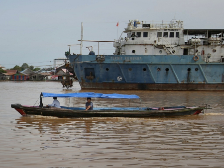 TRANSPORTASI SUNGAI KAHAYAN 