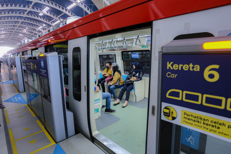 NAIK LRT JABODEBEK
