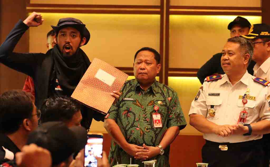OJOL SUJUD SYUKUR MENERIMA SK GUBERNUR JATIM