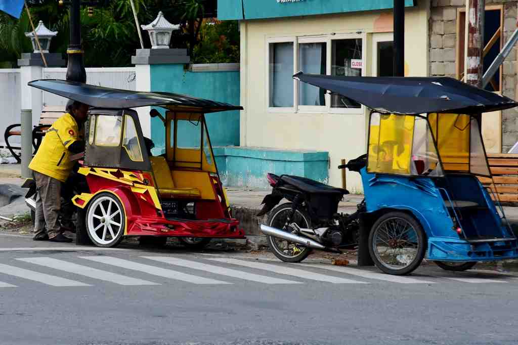 PARKIR BENTOR