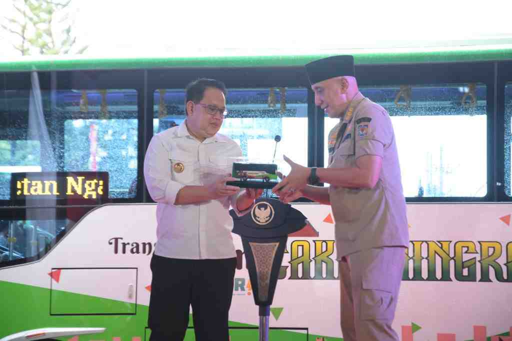  CAKRANINGRAT LAYANI SURABAYA-BANGKALAN