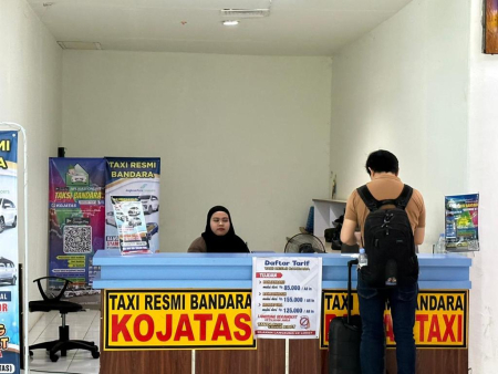 PELAYANAN TAKSI BANDARA